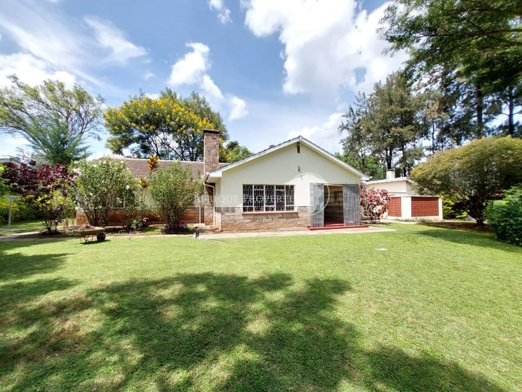 4 Bedroom Bungalow On 1 Acre Plot For Rent In Old Runda in Kenya - Image 1