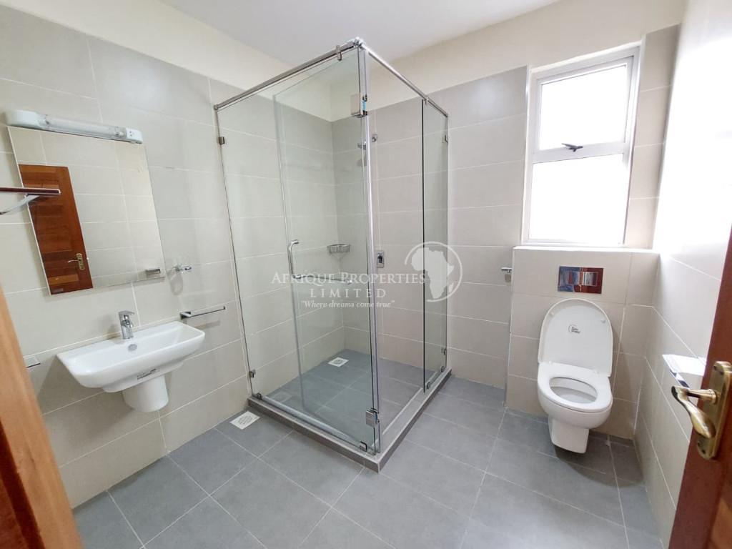 4 Bedroom Fully Furnished Villa+SQ For Rent In Runda, Nairobi. in Kenya - Image 14