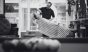 Al Filo Barbershop en Oleiros - Imagen 2