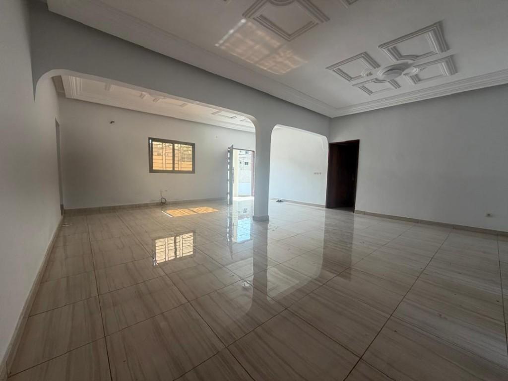 Cocody Riviera palmeraie Triangle. VILLA DUPLEX 5 PIÈCES en Côte d’Ivoire - Photo 6