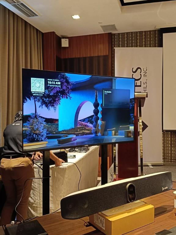 43' LED TV Wide Display Brightness for Rental Events in Malabon - Image 5