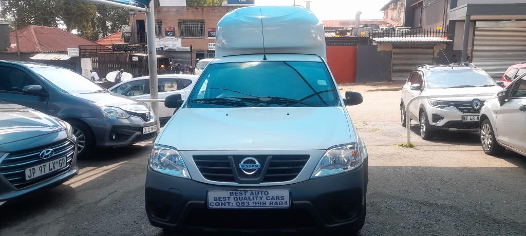 Pre-owned 2022 Nissan Np-200 1.6 Engine Capacity Canopy with Ma in Bedfordview - Image 7