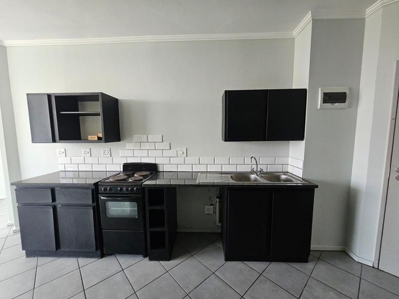 Apartment / Flat 276-ref-17446 for Rent in Florida, Roodepoort in Johannesburg - Image 1