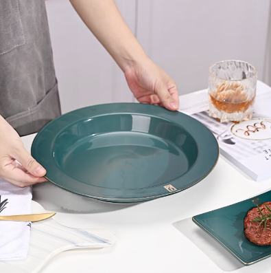 Kitchen Steward (Plate collector) in Jurong East - Image 1