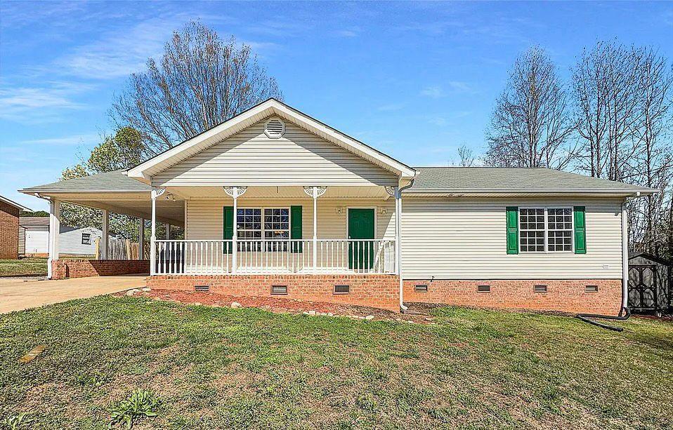 AMAZING 3BED 2BATH FOR RENT in Charlotte - Image 1