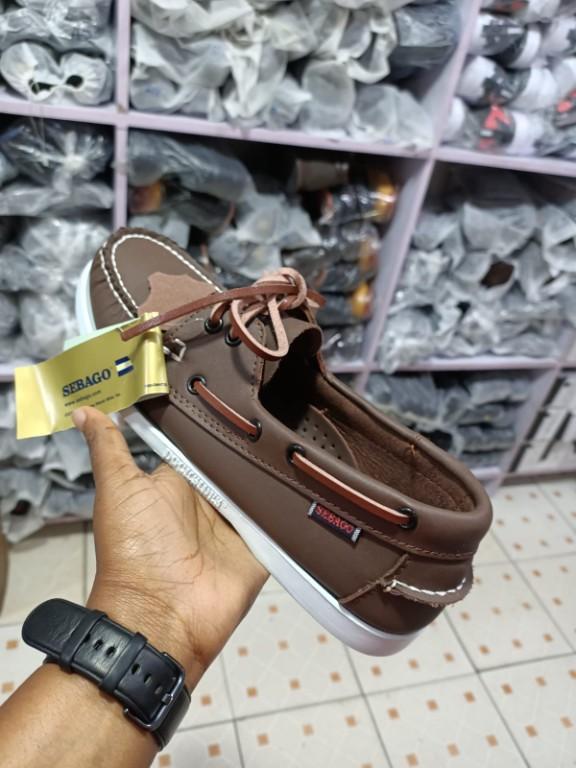Men Sebago dockside loafers in Nairobi - Image 3