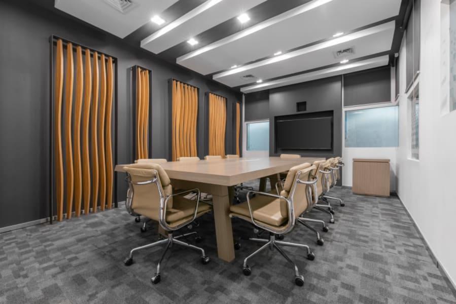 Flexible workspace in HQ Wellington House in Colchester - Image 1