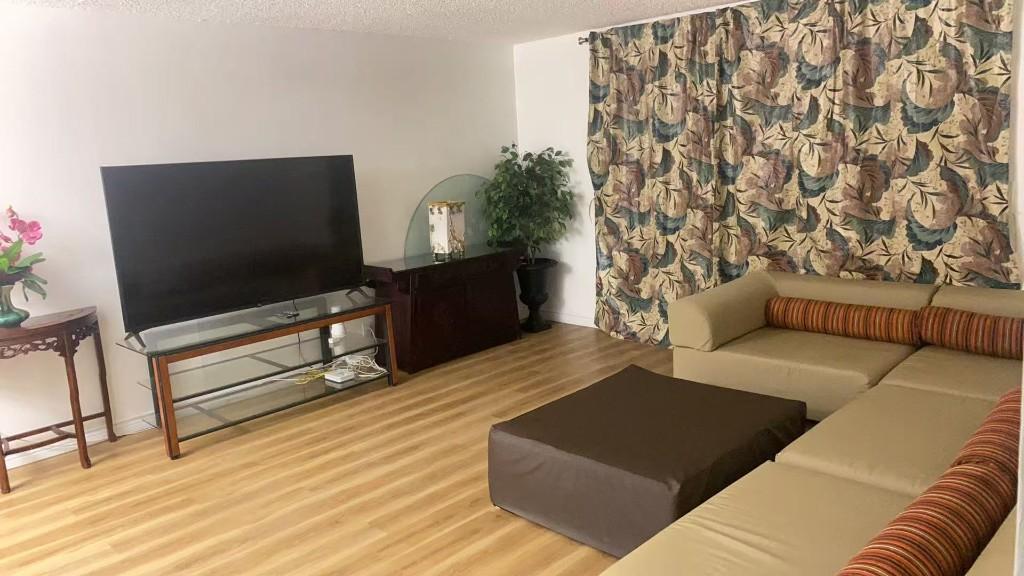 Rooms for Rent/Clean & Quiet/Kitchen Access in North Las Vegas - Image 9