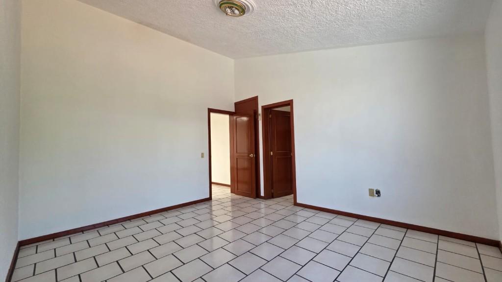 LAS ALAMEDAS PASEOS DEL SOL CASA EN RENTA en San Juan de los Lagos - Imagen 12