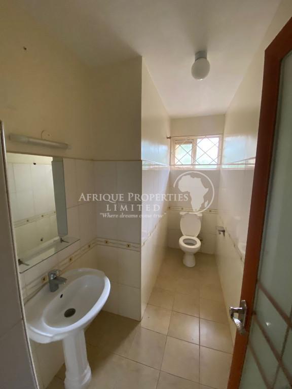 4 Bedroom All Ensuite+DSQ Spacious House For Sale In Runda. in Kenya - Image 14