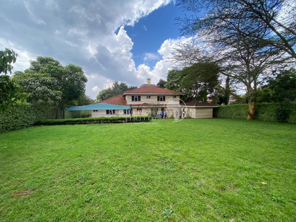 4 Bedroom All Ensuite+DSQ Spacious House For Sale In Runda. in Kenya - Image 1