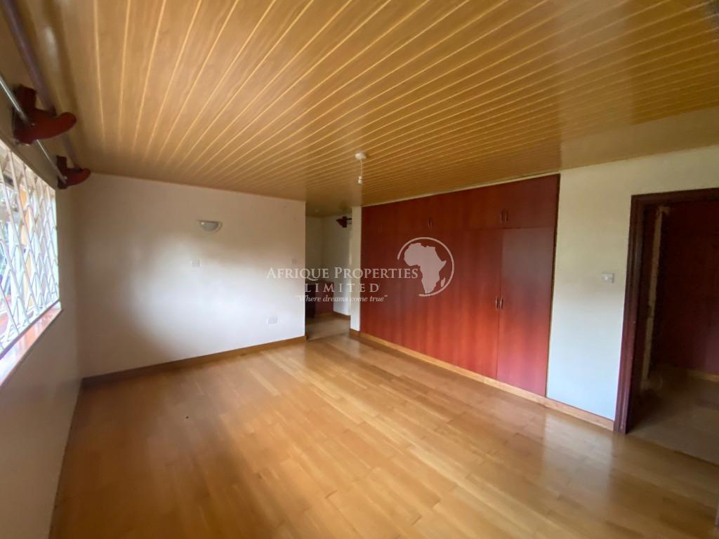 4 Bedroom All Ensuite+DSQ Spacious House For Sale In Runda. in Kenya - Image 7