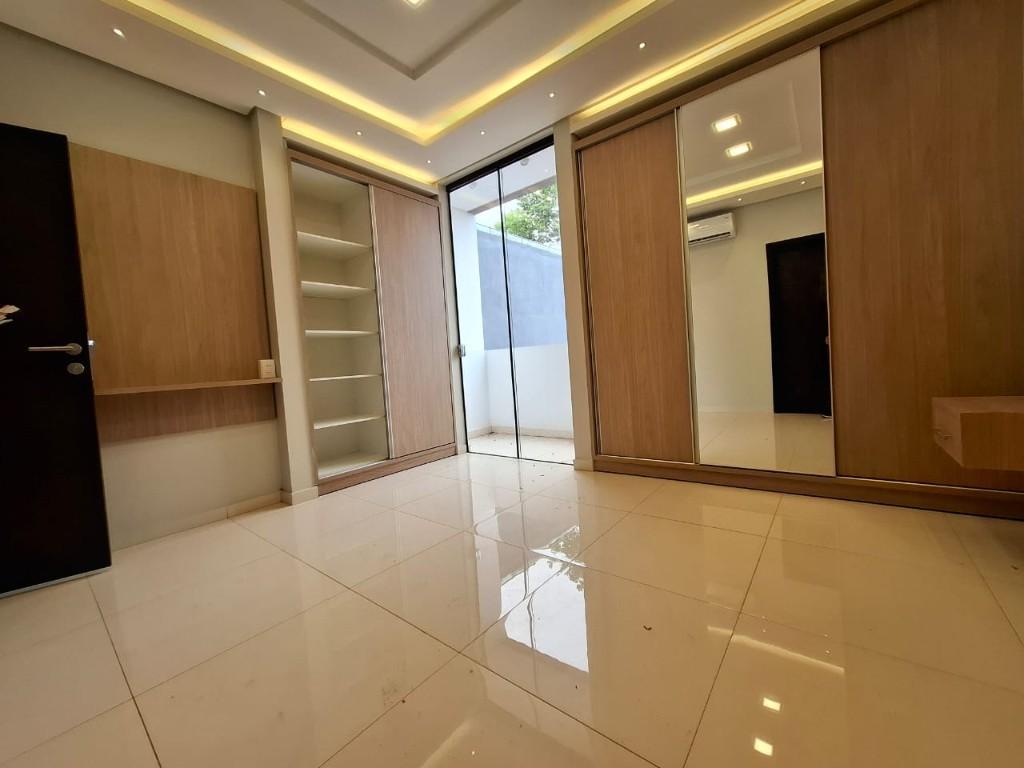 Duplex con piscina en el barrio Santa Maria de Encarnacion en Encarnación - Imagen 5
