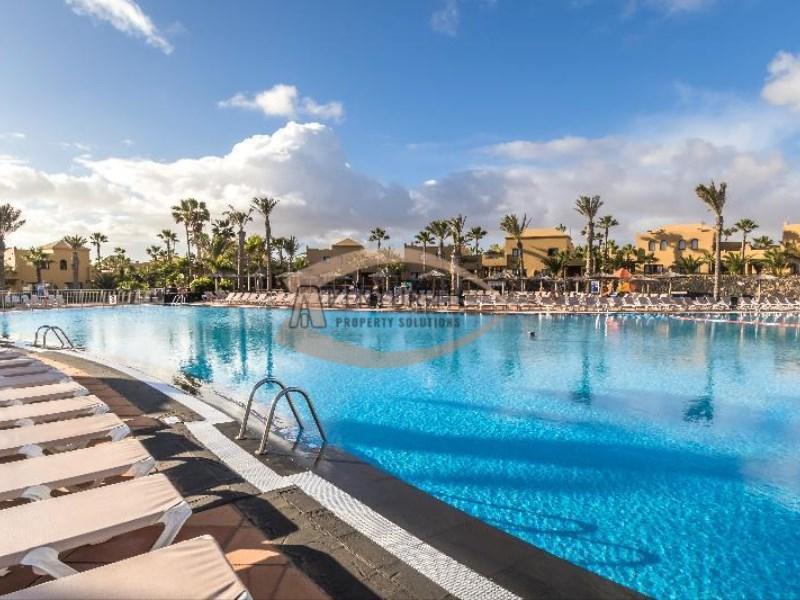 APARTAMENTO - COMPLEJO CON PISCINAS en La Oliva - Imagen 1