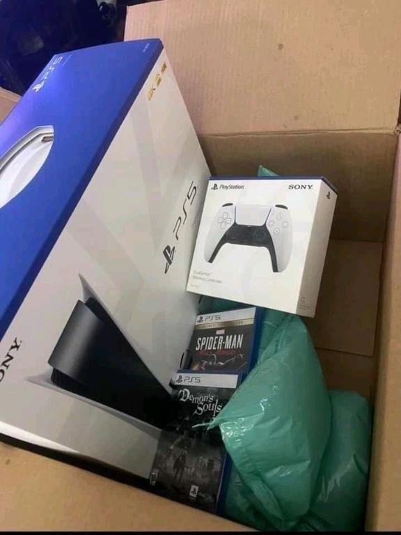 Like-New PS5 for Sale! In in Atlanta - Image 5
