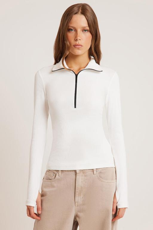 Viktoria & Woods Summit Rib Turtleneck Ivory in Whangarei - Image 1