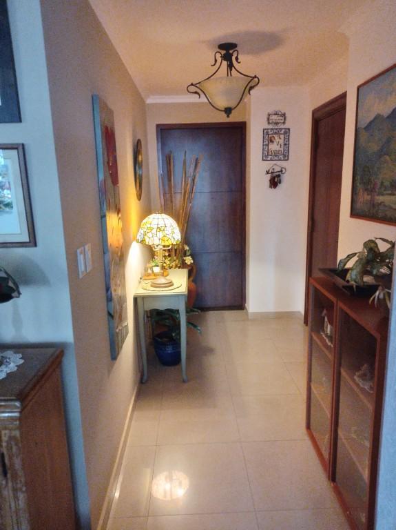 REMATO APARTAMENTO EN OBARRIO, AMPLIO, POCOS PROPIETARIOS en Ancón - Imagen 2