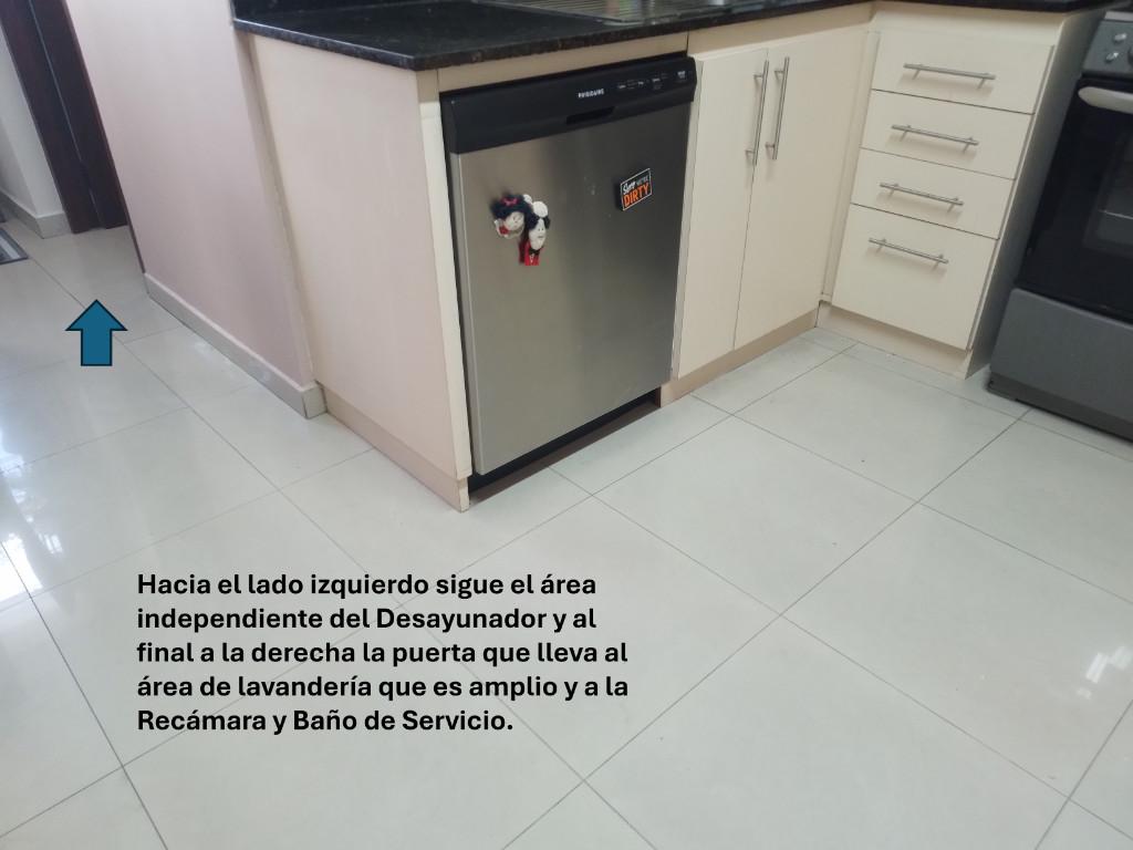 REMATO APARTAMENTO EN OBARRIO, AMPLIO, POCOS PROPIETARIOS en Ancón - Imagen 5