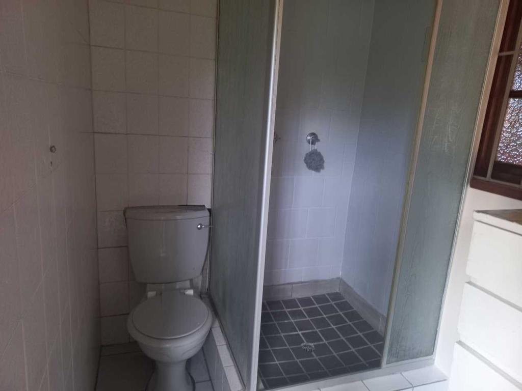 COMFORTABLE BEDSITTER RENTAL WITH GARDEN ACCESS. in Germiston - Image 1