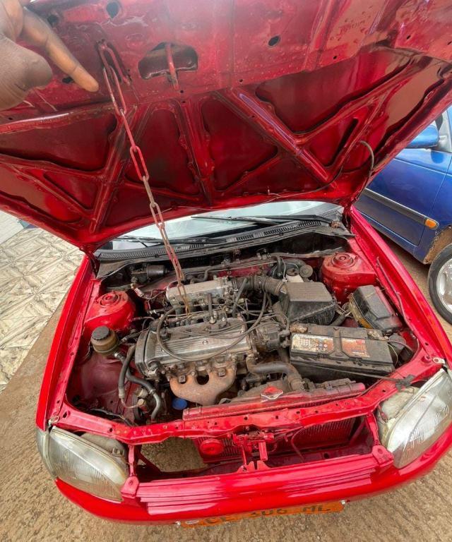 TOYOTA STARLET COUPE AVION au Cameroun - Photo 2
