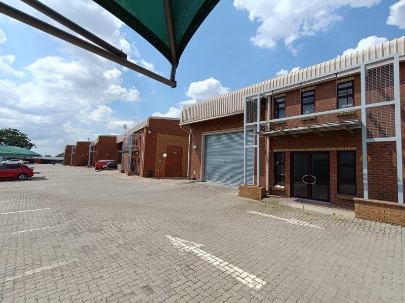 Industrial 2030-ref-18212 for Rent in Halfway House, Midrand in Tembisa - Image 1