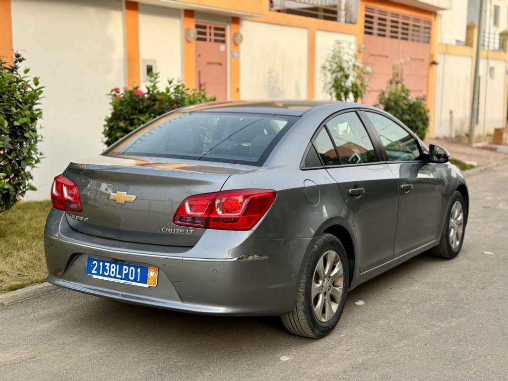 Chevrolet Cruze en vente rapide à Abidjan - Photo 8