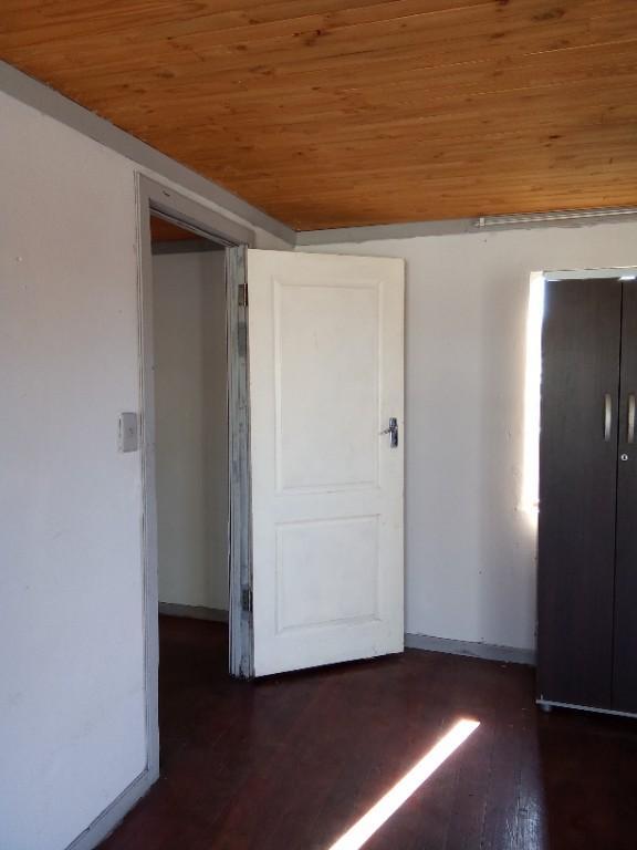 Log home to Rent in Spring's in Benoni - Image 4