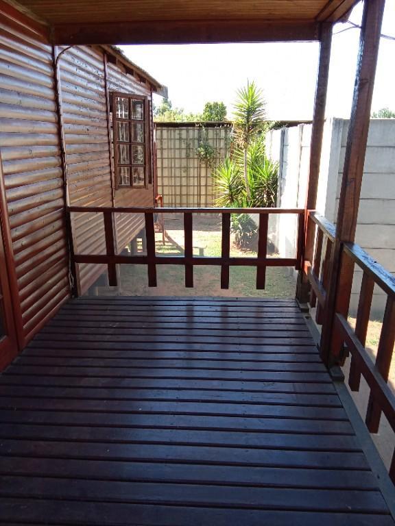 Log home to Rent in Spring's in Benoni - Image 7