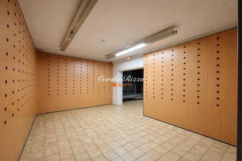 LOCAL COMMERCIAL - 146 M² - SAINT-AVOLD à Forbach - Photo 1