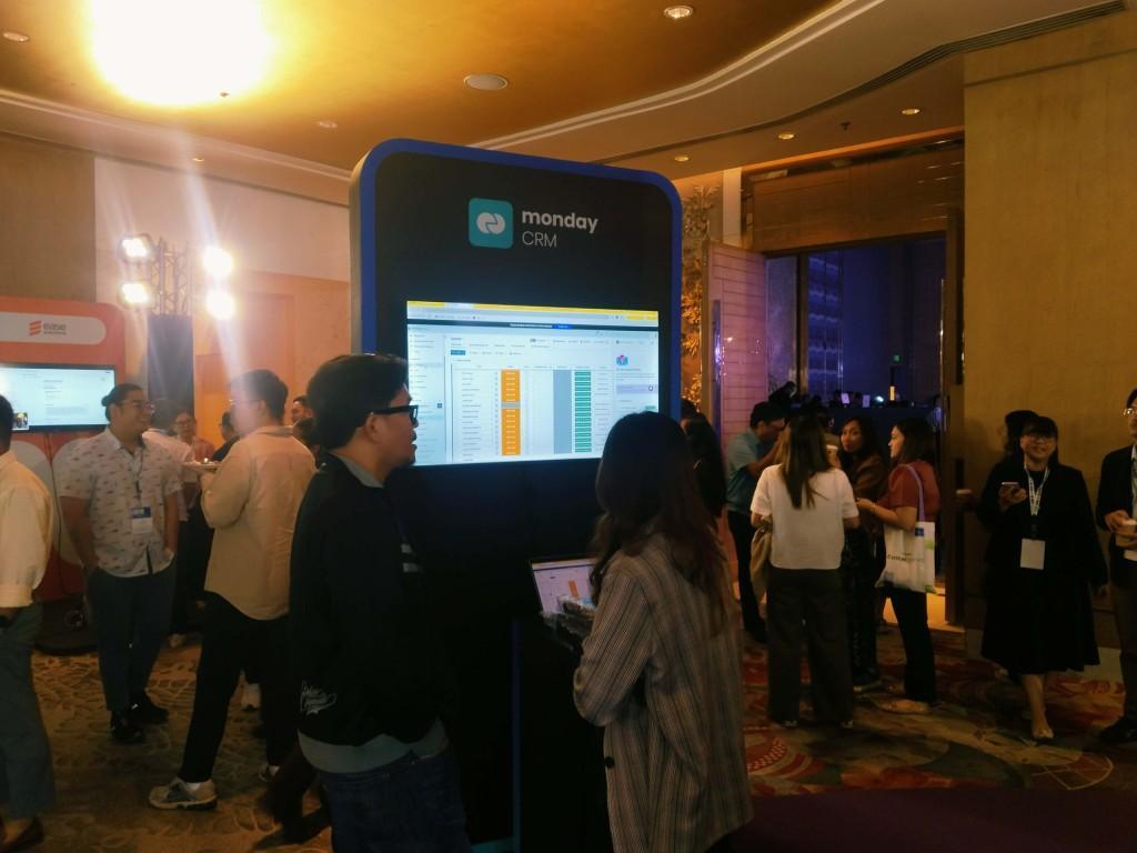 Smart Features Quality Display LED TV for Rental in Malate - Image 5