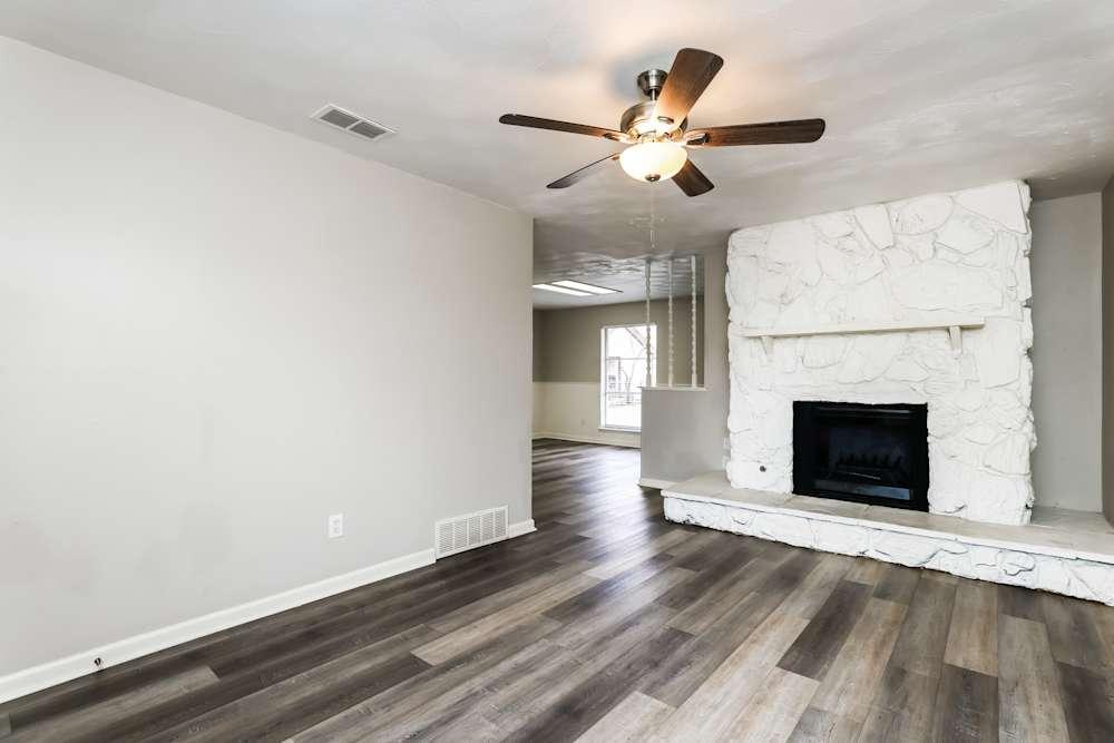 3Bed Single Family HOME For RENT In Mesquite, TX in United States - Image 4