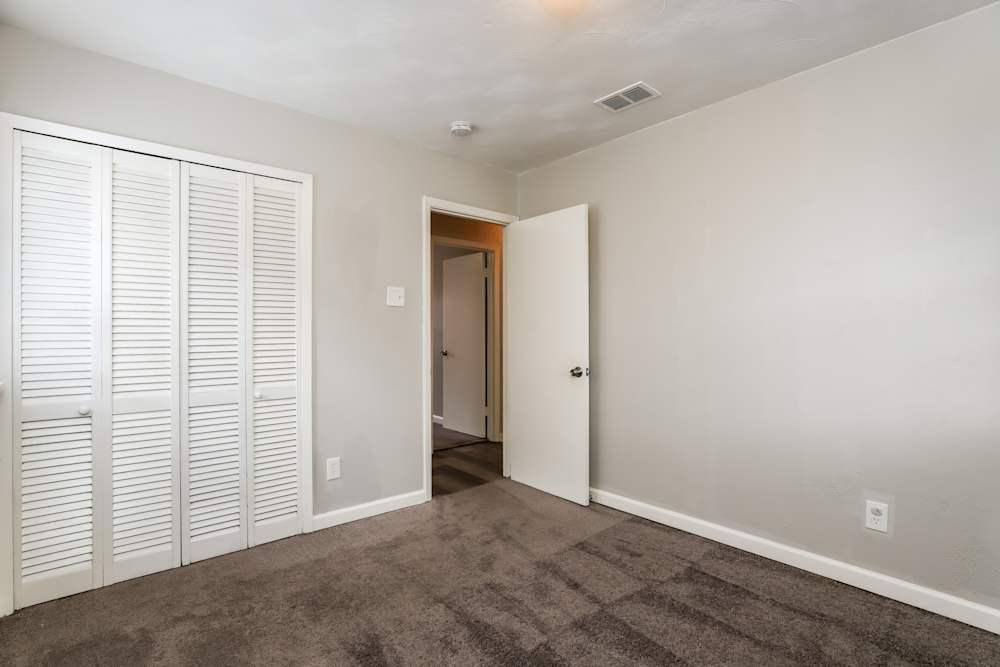 3Bed Single Family HOME For RENT In Mesquite, TX in United States - Image 7
