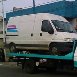 GRÚAS/ AUTOS, MOTOS, CAMIONETAS, MAQUINARIAS, HERRAMIENTAS...... en Vicente López - Imagen 4