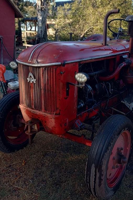 Tractor Hanomag R-40 COD. 9 en Tres Arroyos - Imagen 3