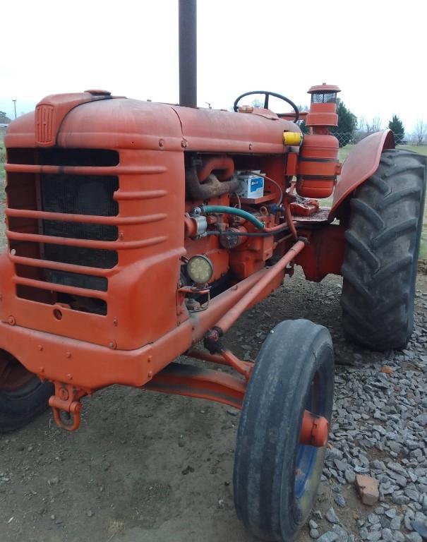 Tractor Fiat R-60 COD. 19 en Tres Arroyos - Imagen 2