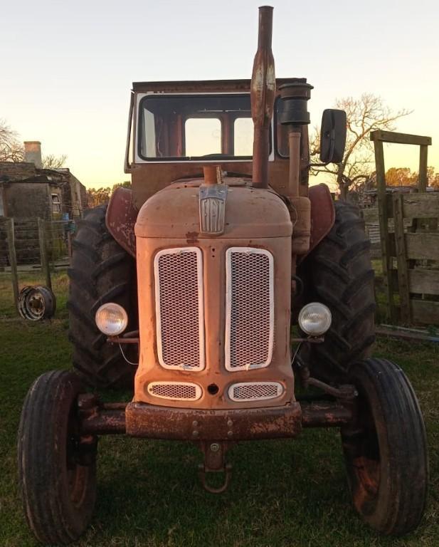 Tractor Fiat 780 R COD. 54 en Tres Arroyos - Imagen 3