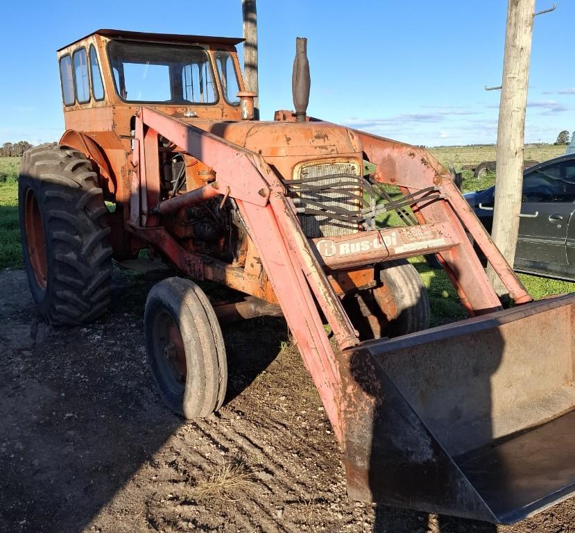 Tractor Fiat 780 R con Pala Frontal COD. 66 en Tres Arroyos - Imagen 1