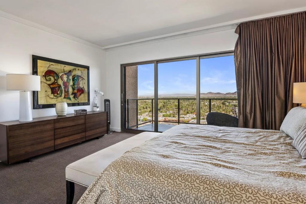 2 BEDROOM APARTMENT FOR SALE in Phoenix - Image 6