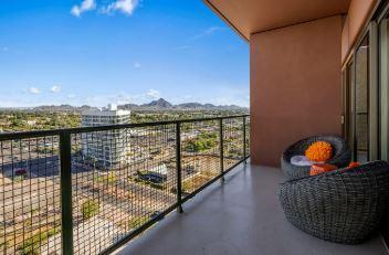 2 BEDROOM APARTMENT FOR SALE in Phoenix - Image 7