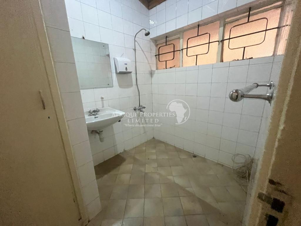 6 Bedroom Home+2 Dsq For Rent In Westlands, Nairobi. in Kenya - Image 8