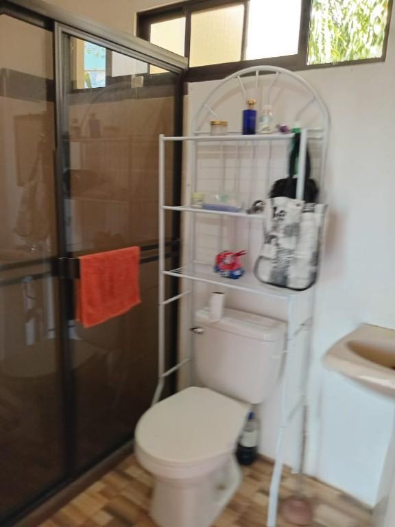 SE RENTA BELLA CASA EN ALTO LÓPEZ, ATENAS. en Naranjo - Imagen 1