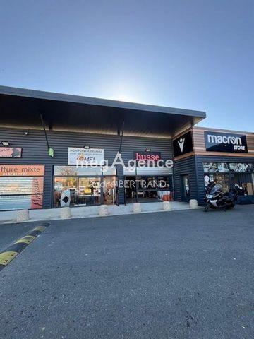 LOCATION LOCAL COMMERCIAL AVEC PARKING à Béziers - Photo 1