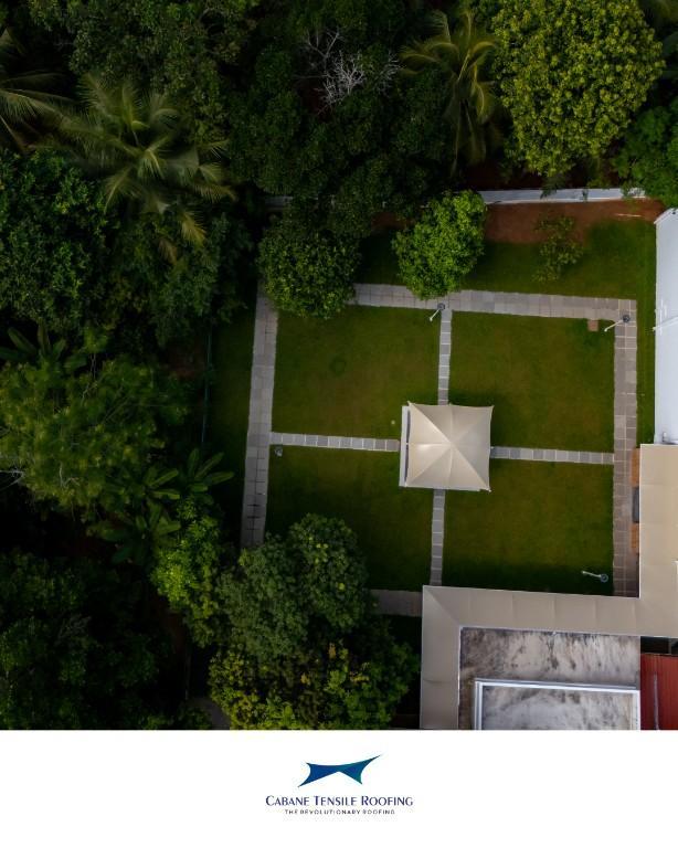 Designed to last and defined for protection - Cabane in Manjeri - Image 9