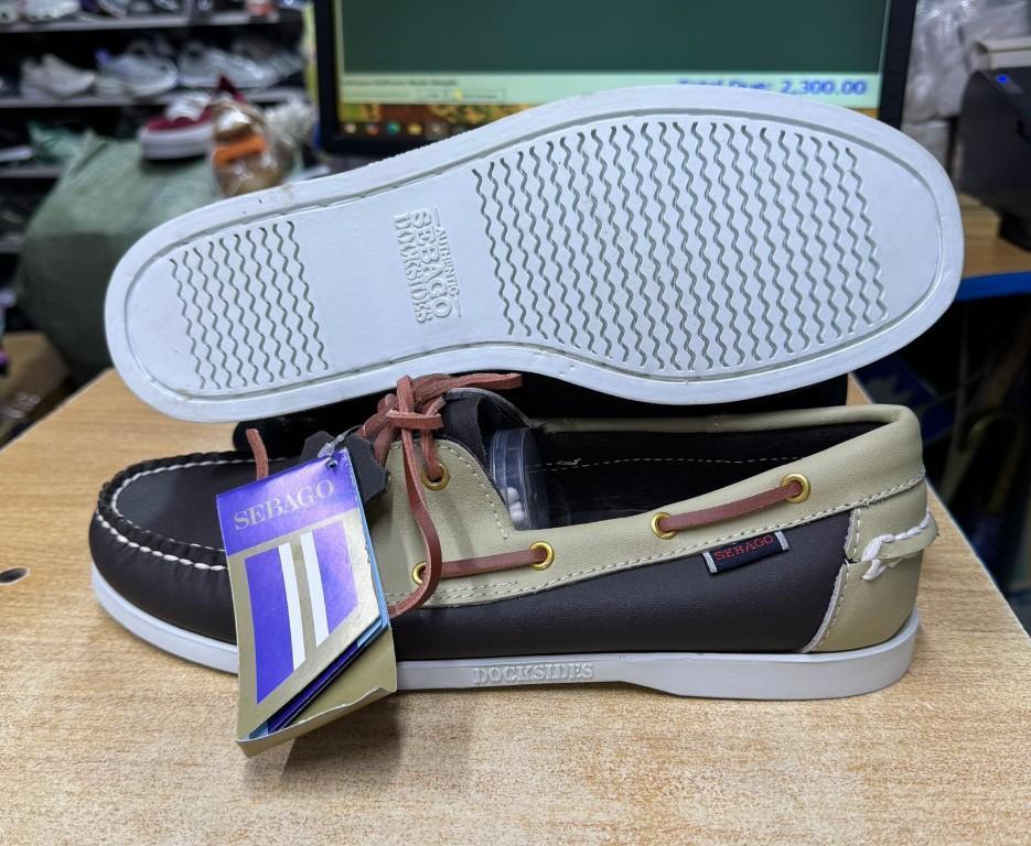 Men Sebago dockside loafers in Nairobi - Image 5
