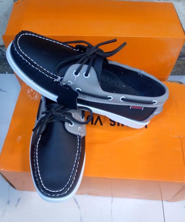Men Sebago dockside loafers in Nairobi - Image 9