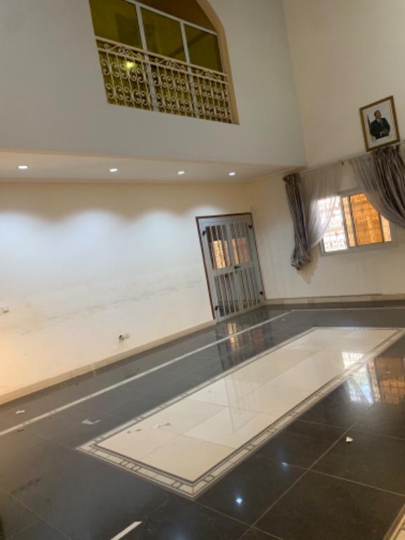BASTOS GRAND DUPLEX À LOUER au Cameroun - Photo 5