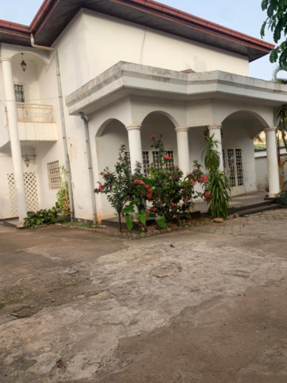 BASTOS GRAND DUPLEX À LOUER au Cameroun - Photo 7