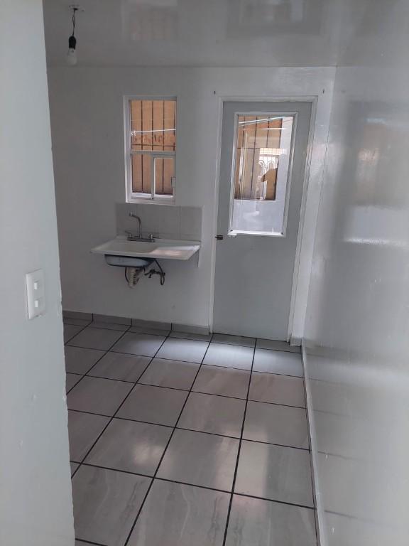 ¡ SE RENTA CASA! DOS NIVELES en Ocoyoacac - Imagen 5