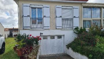Maison à La Rochelle - Photo 1