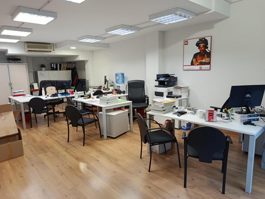 LOCAL COMERCIAL EN ALQUILER en Viladecans - Imagen 1